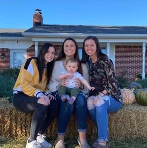 Meet your Posher, Madison